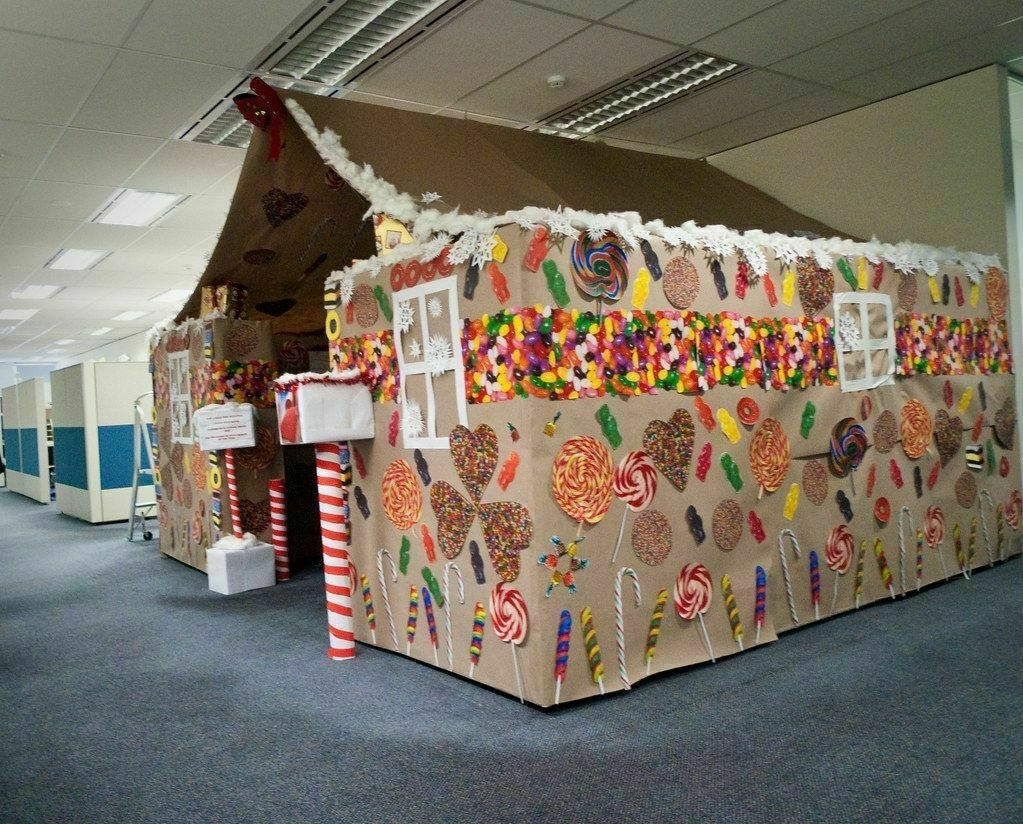 Gingerbread House Cubicle