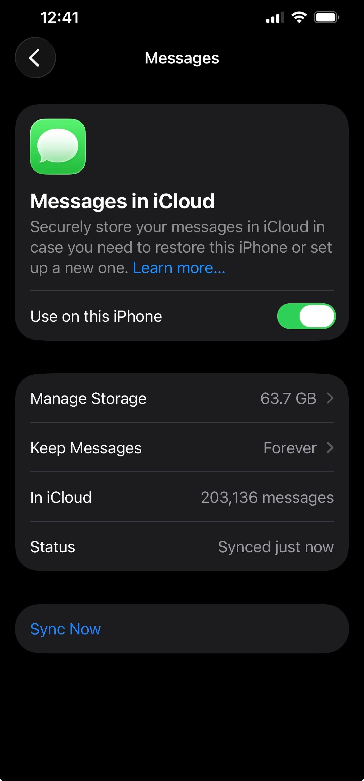 A screenshot displays the Messages in iCloud settings on an iPhone, showing storage details and synchronization status.