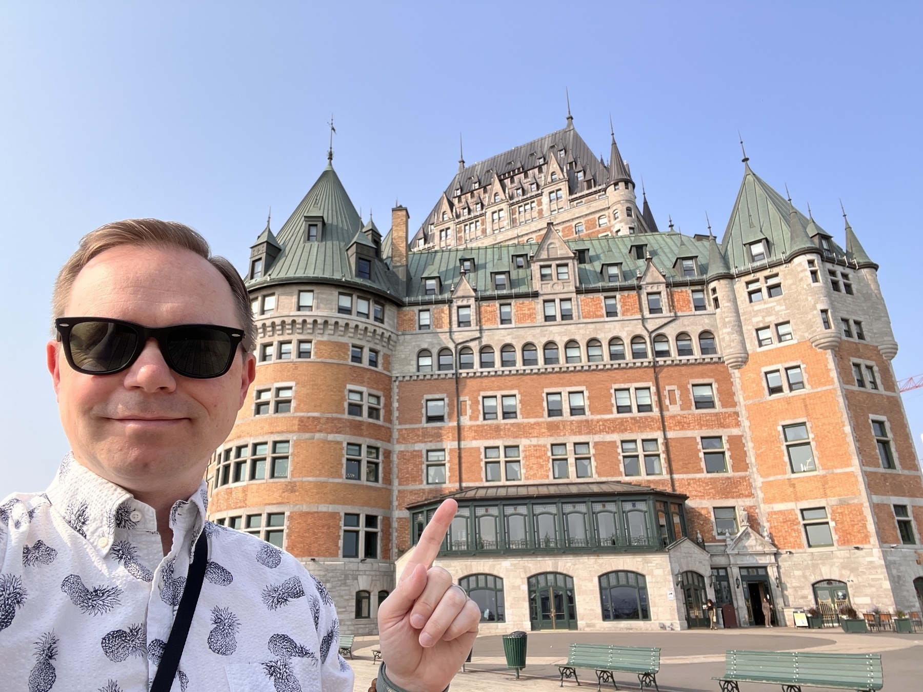 Chef selfie in front of the hotel