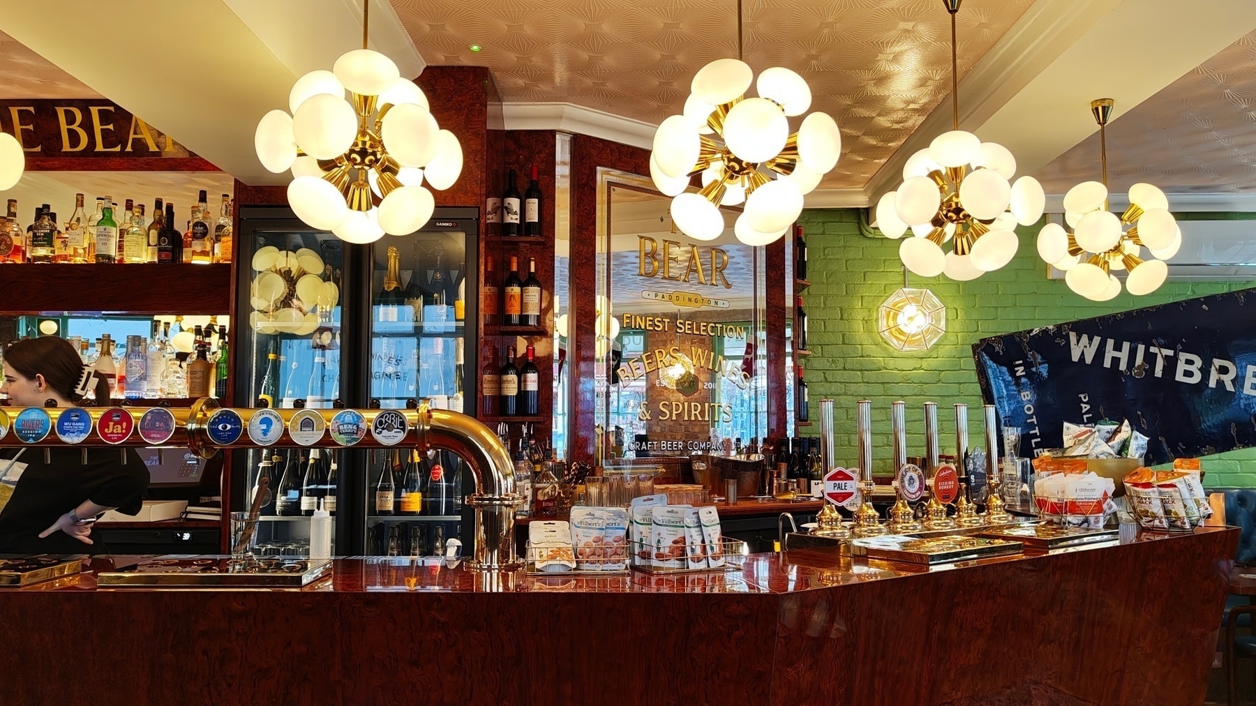 The bar of the The Bear pub near Paddington station