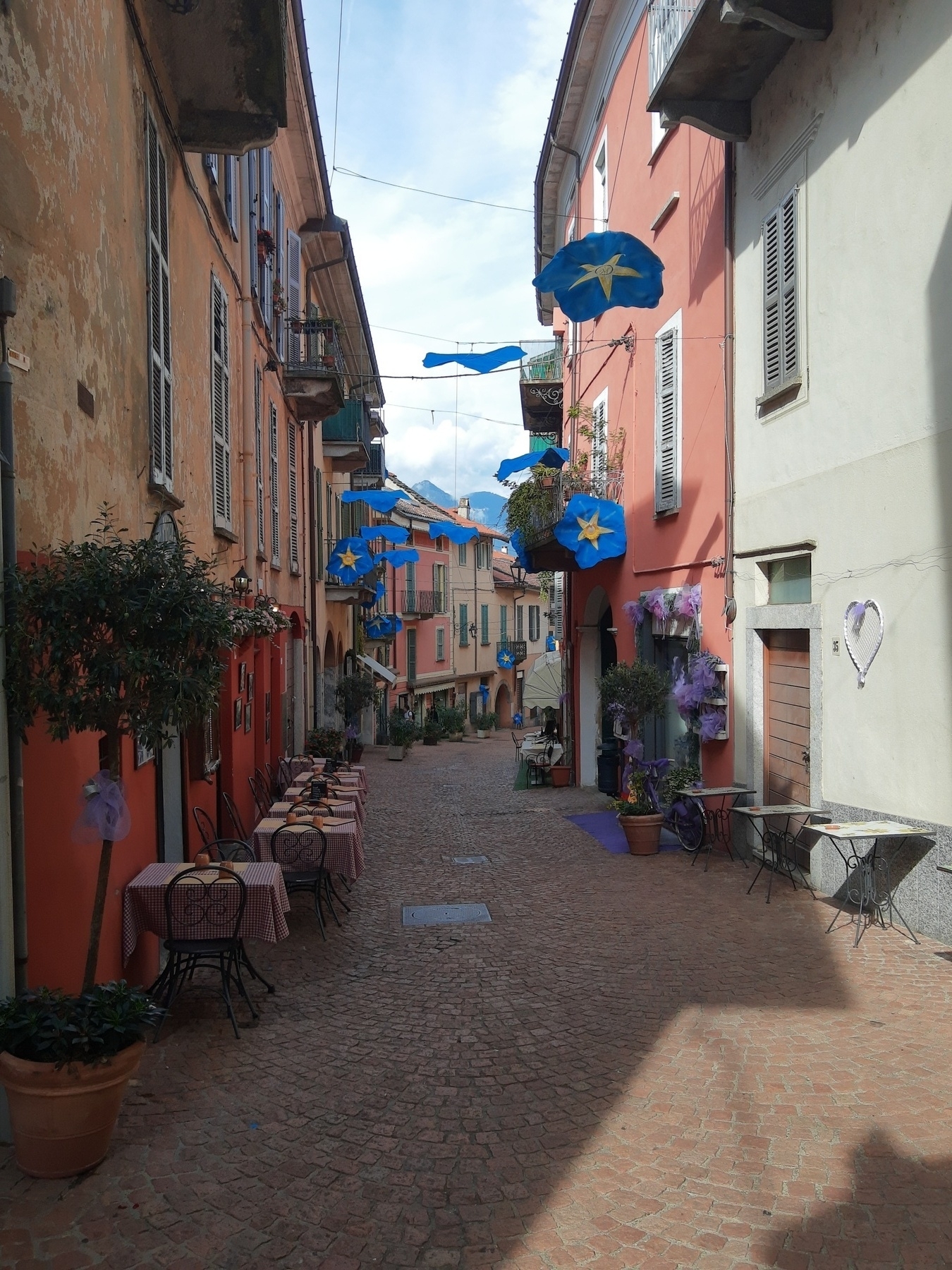 Vista su Via Cavallotti a Luino