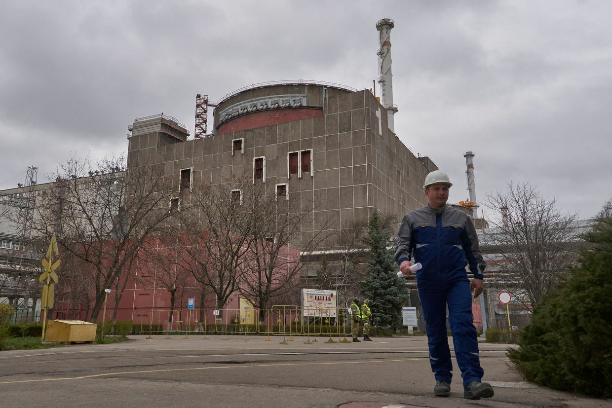 'Putin is playing with nuclear fire' — Zaporizhzhia power plant blackout ends, but experts warn risks are far from over