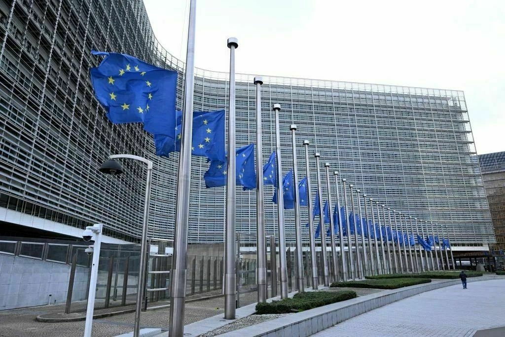 EU renews Russia sanctions despite pushback from Hungary, Slovakia