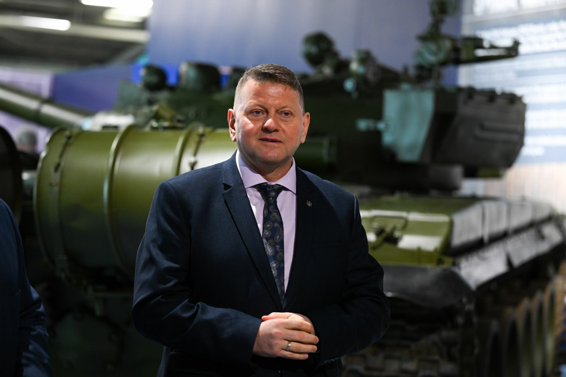 After Zelensky's top aide resigns, ex-army chief Zaluzhnyi signals need for 'political change' post-war