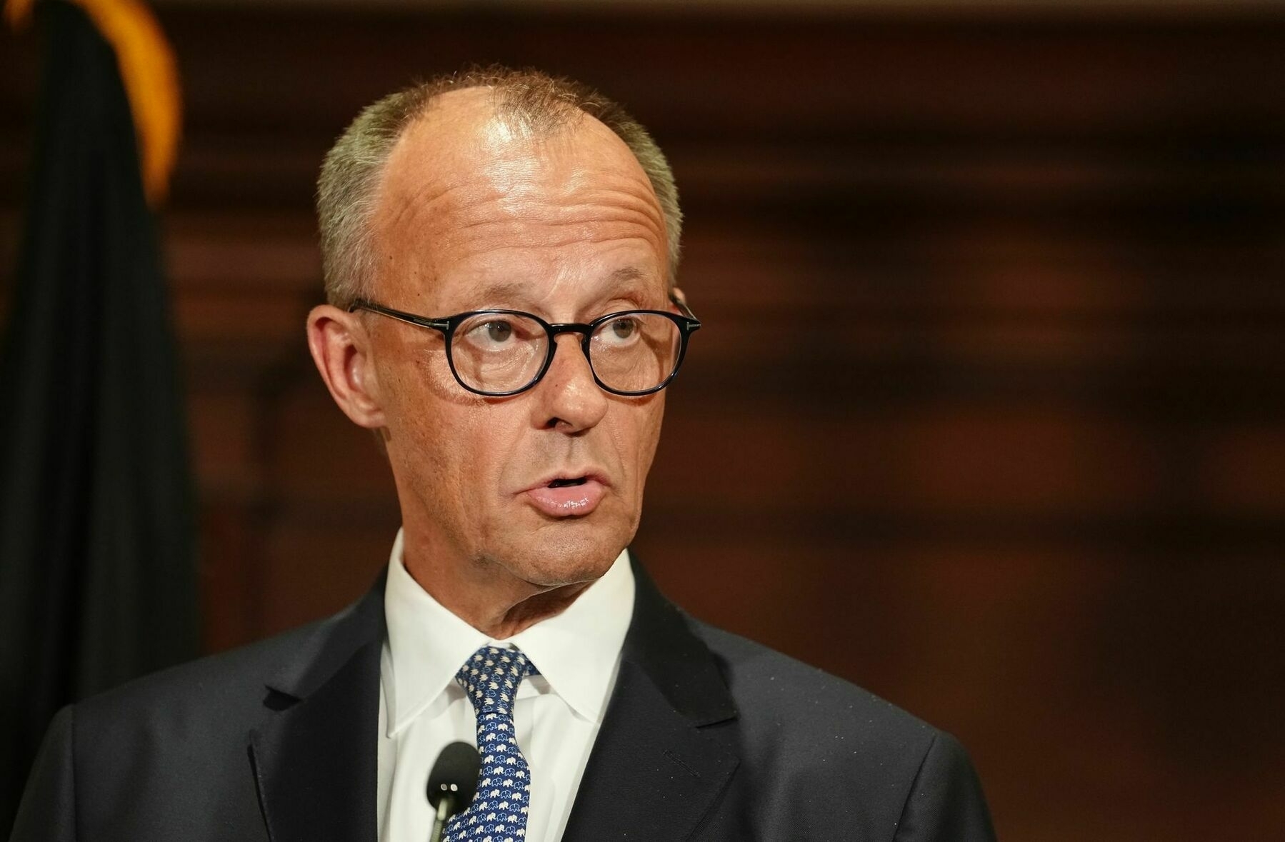 German chancellor rejects von der Leyen's remarks on Ukraine troop plans