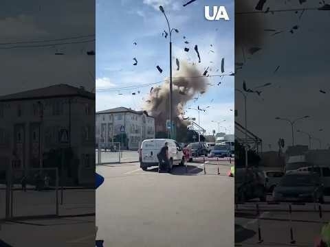 Terrible attack in the middle of the day! Russia strikes civilians #shorts