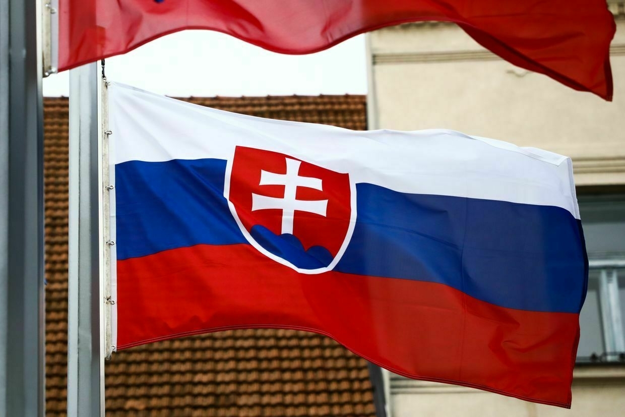 Hungary, Slovakia push back against EU plan to phase out Russian energy
