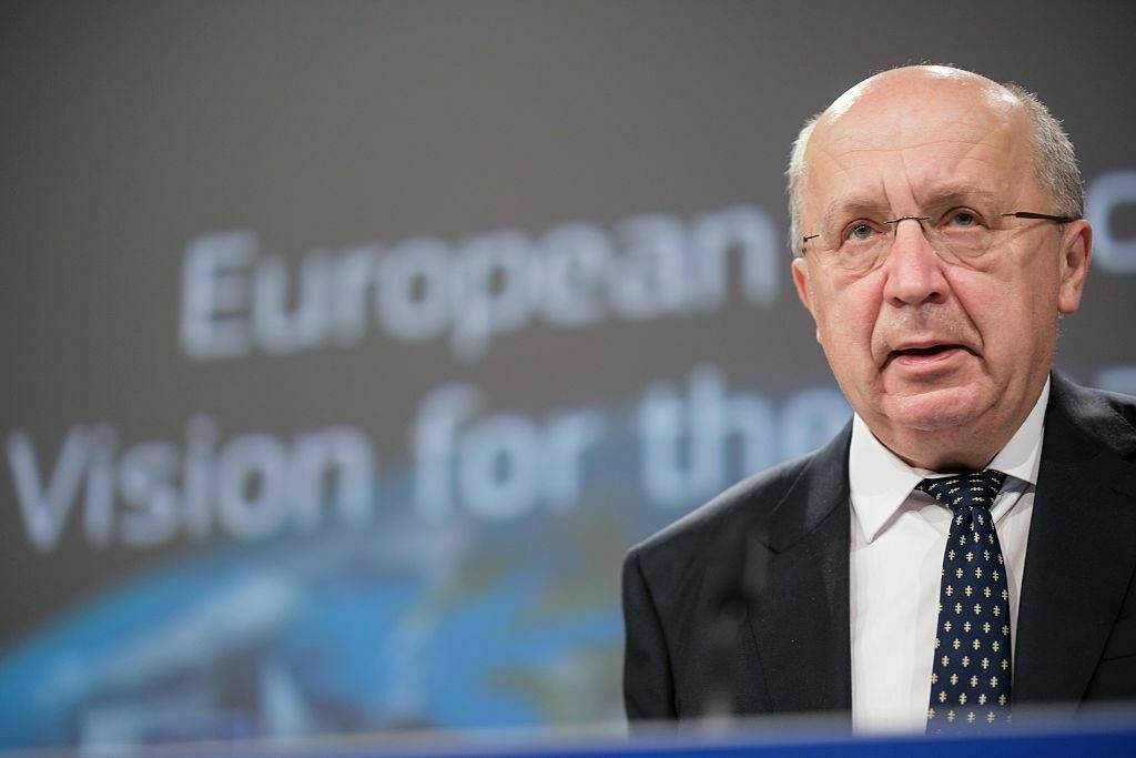 It would be a 'big mistake' not to integrate Ukraine into EU defense architecture, Kubilius says