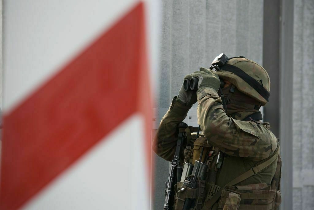 Poland lifts border closure with Belarus imposed during Russian-Belarusian drills