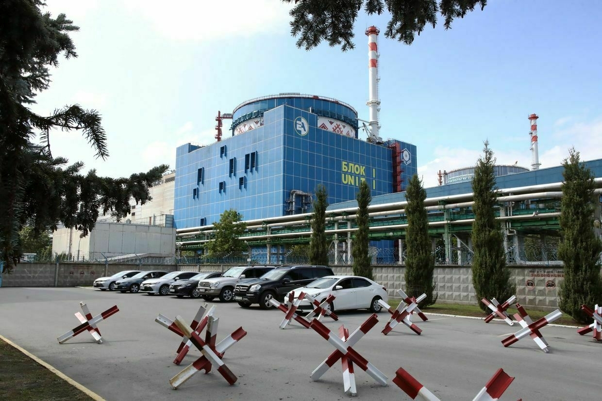 IAEA reports drones, gunfire near 2 Ukrainian nuclear plants amid Russian attack