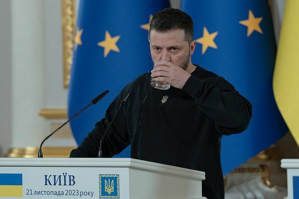 Zelensky arrives in Brussels to attend crucial EU summit