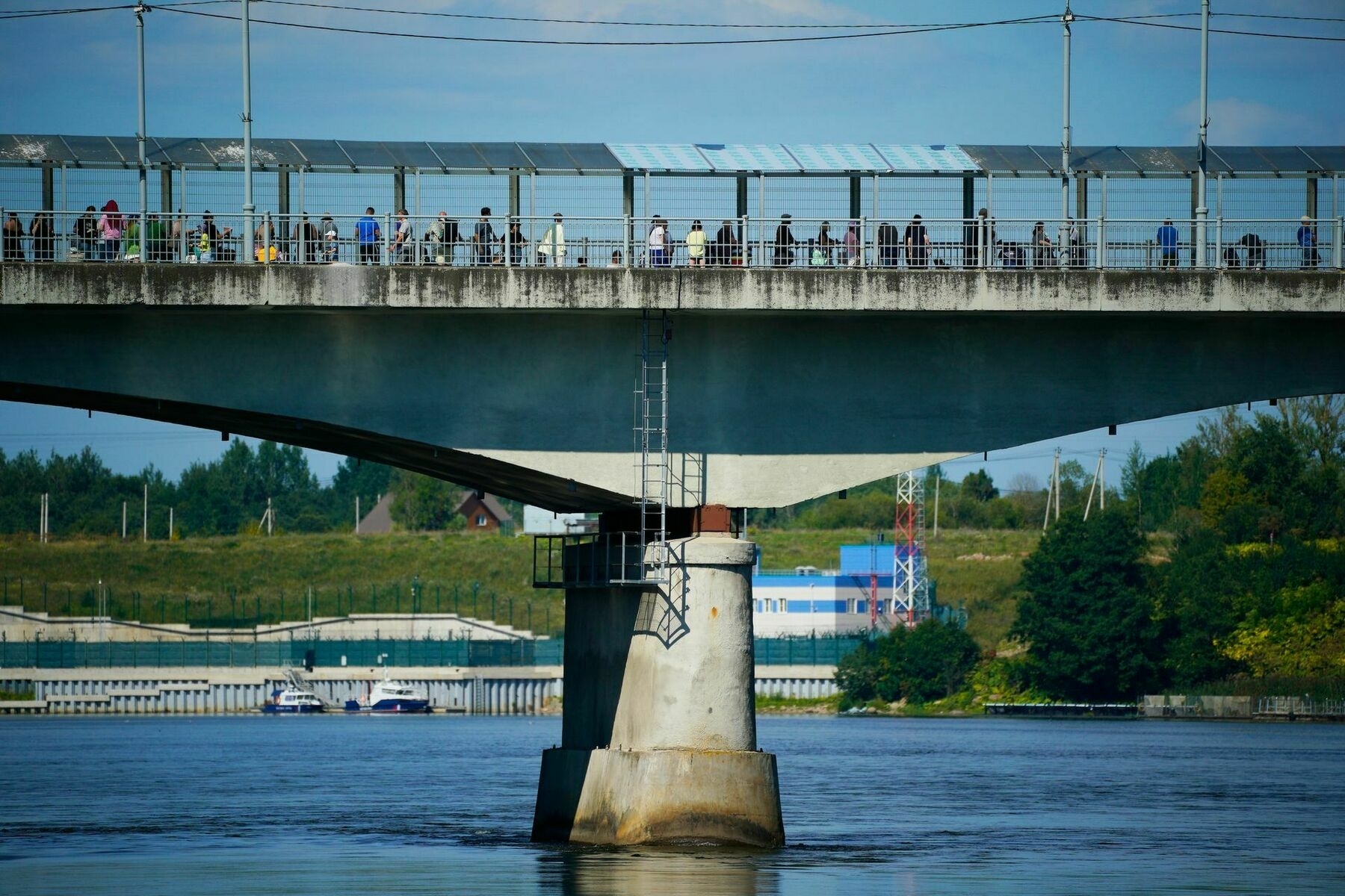In Estonia’s border town, Russian-speaking majority enjoys NATO’s shield, remains mute on Russia’s threat
