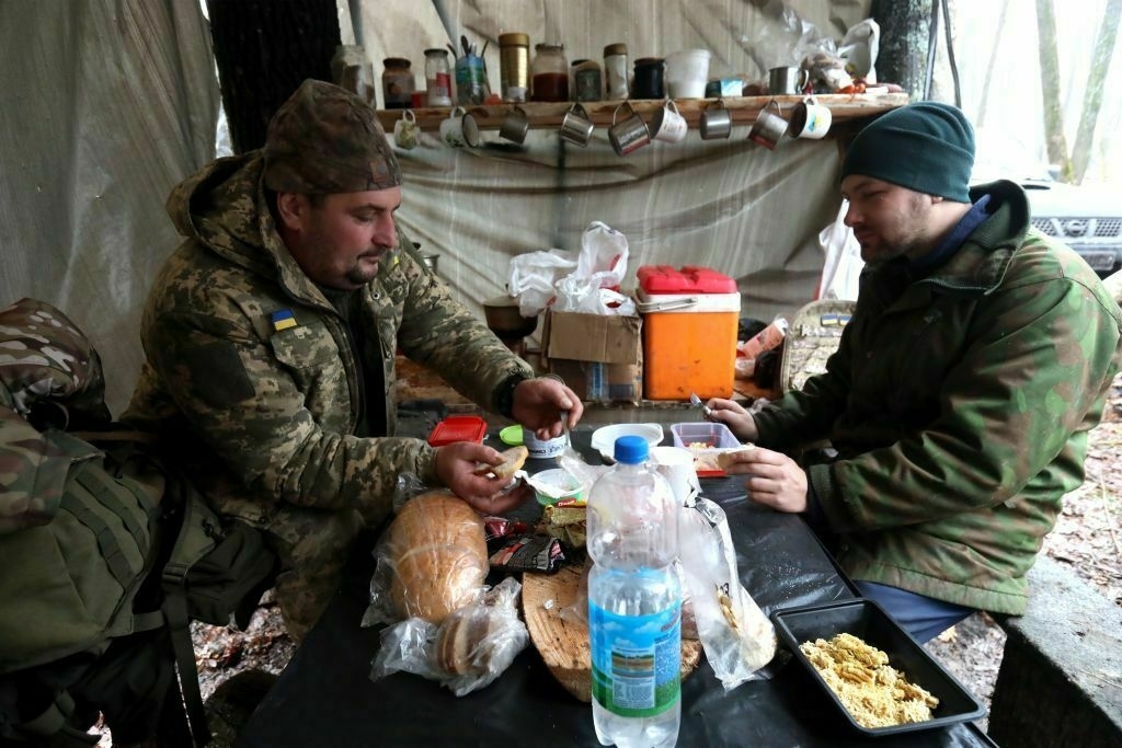 Ukraine's anti-corruption bodies close probe into Defense Ministry food procurement scandal