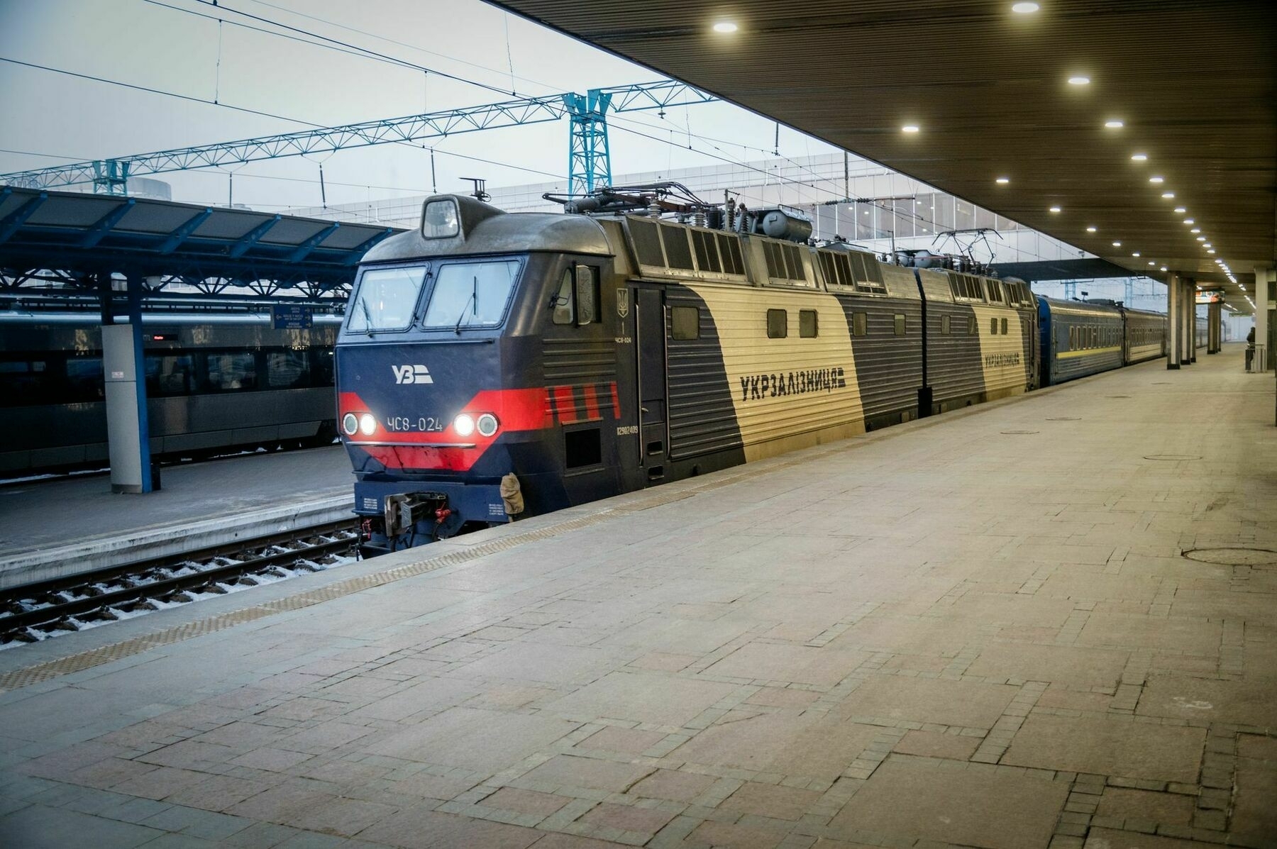 Explosions damage railway infrastructure near Kyiv, prompting train route changes