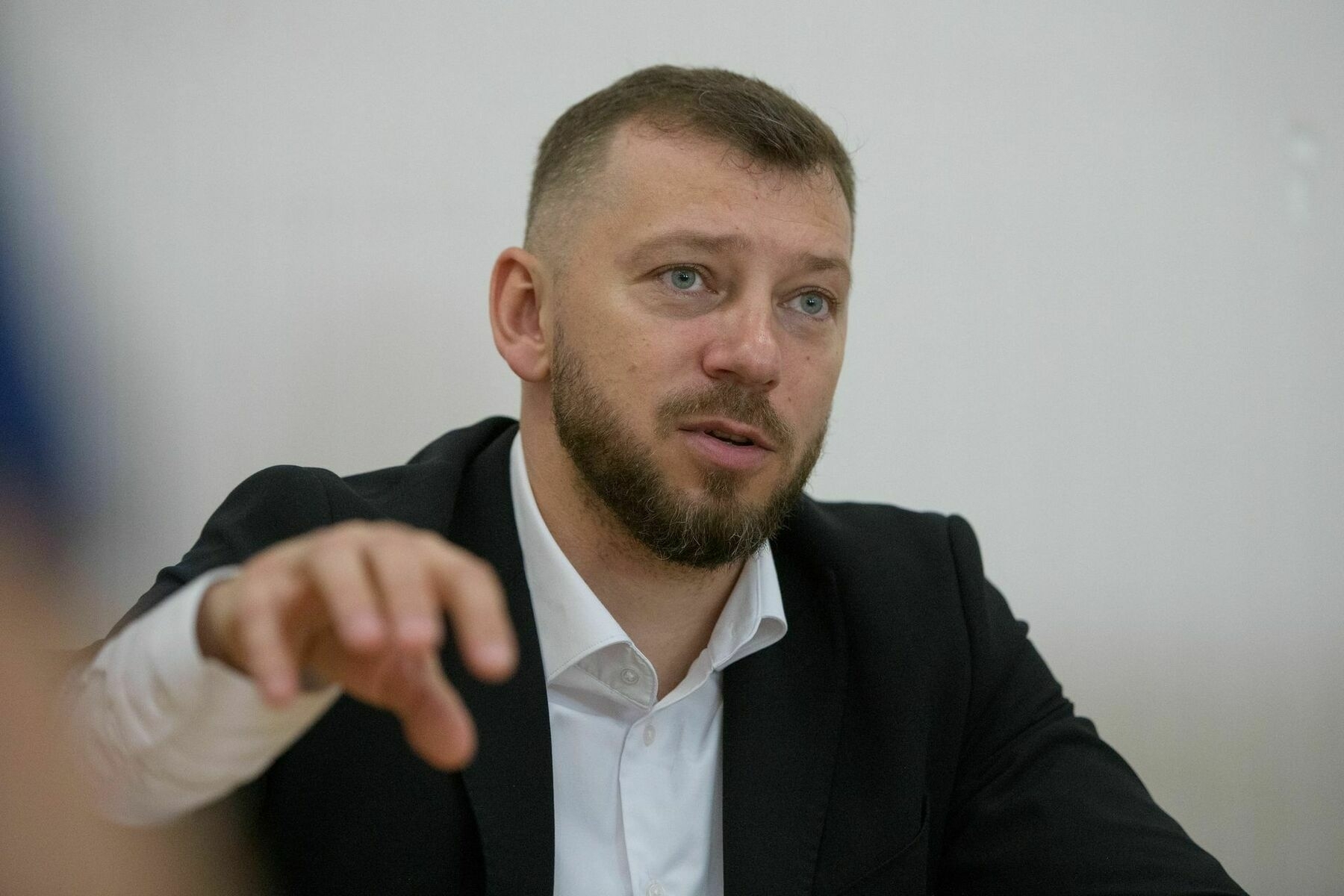 Ukraine's Security Service denies investigating top anti-graft prosecutor