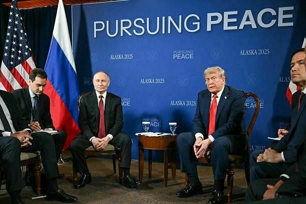 Trump says he will urge Putin to end the war or face the US sending Tomahawks to Ukraine