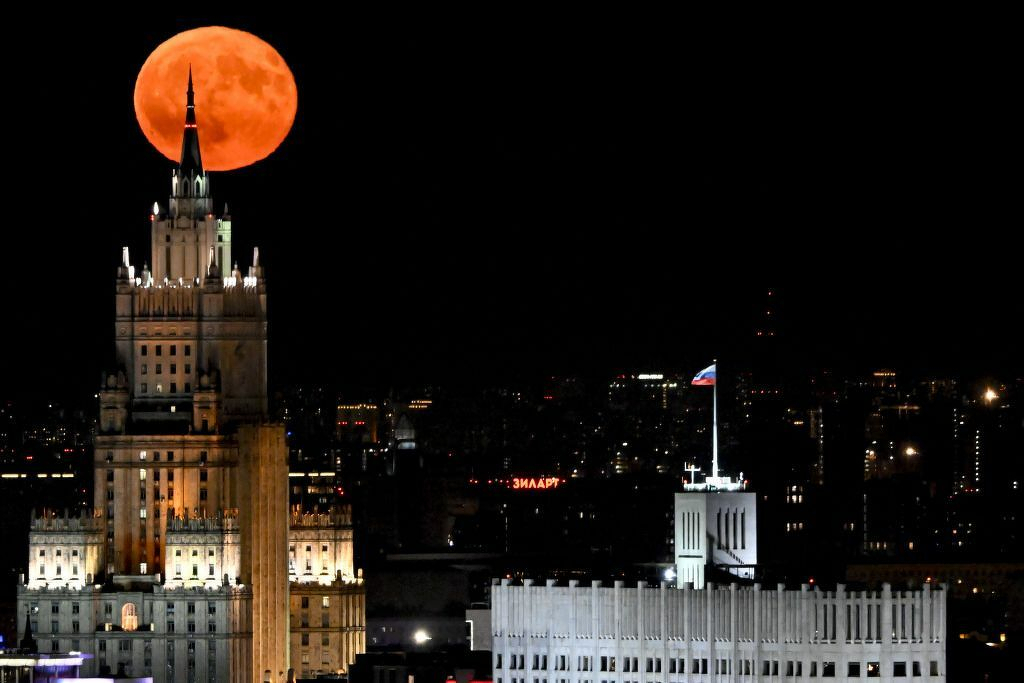 Tumultuous New Year’s Eve in Russia marked by reported drone strikes on oil sites