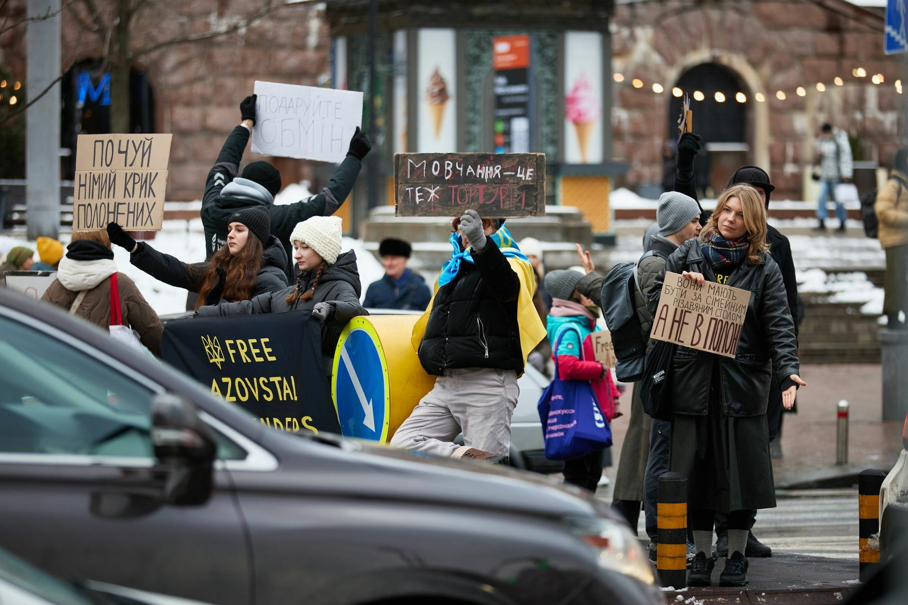 'They are not very interested' – Russia halts POW exchanges, Zelensky says