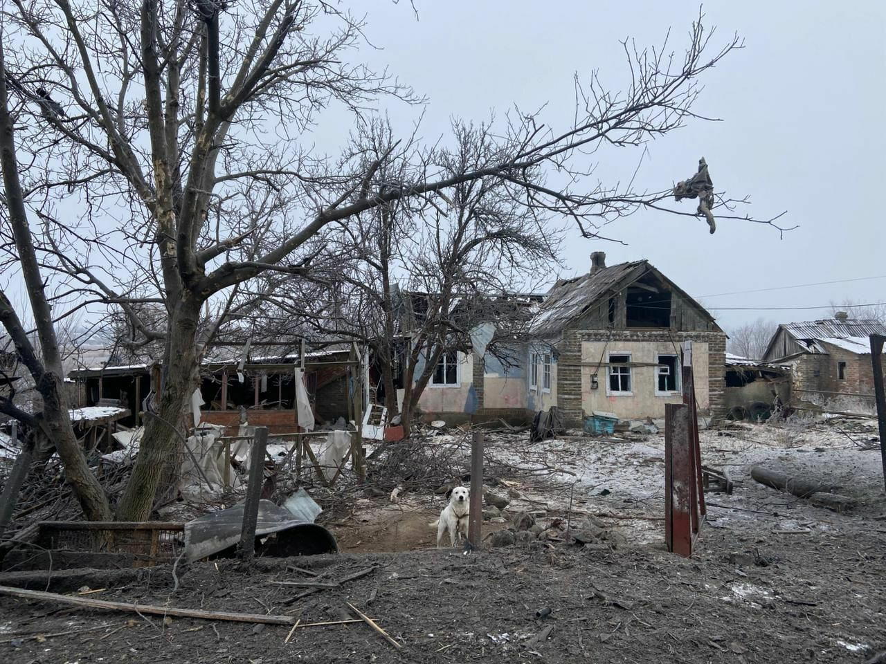 At least 6 killed, 35 injured in Russian attacks on Ukraine over past day