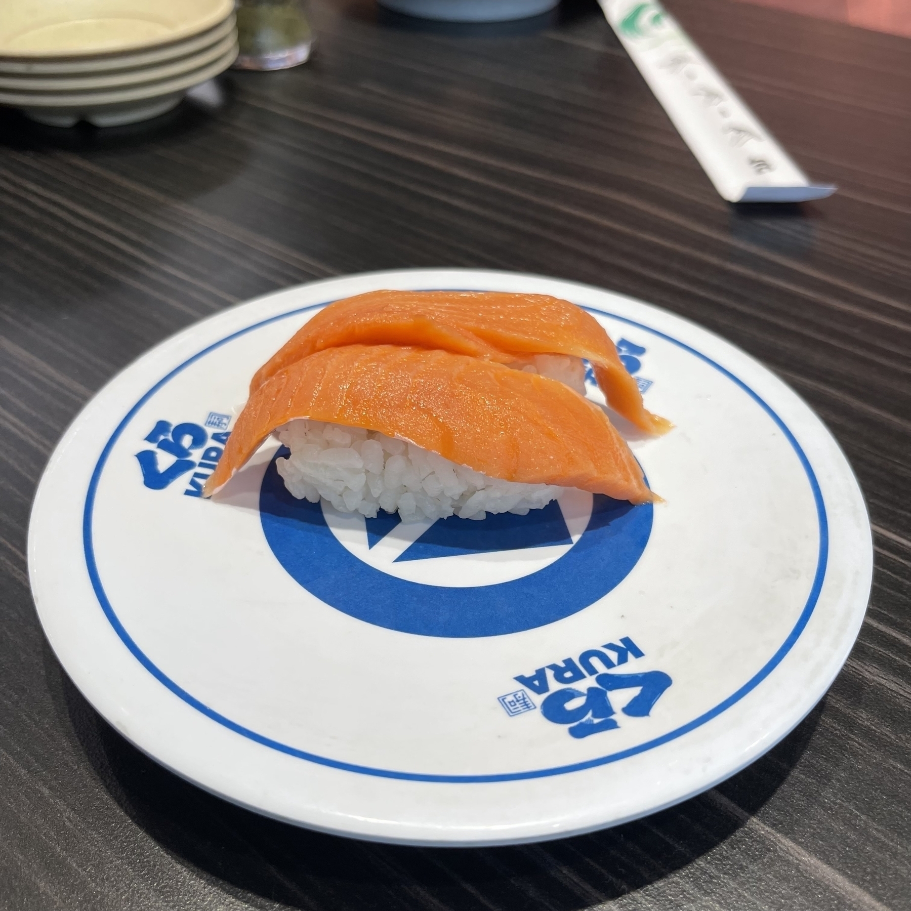 A plate of salmon taro sushi.