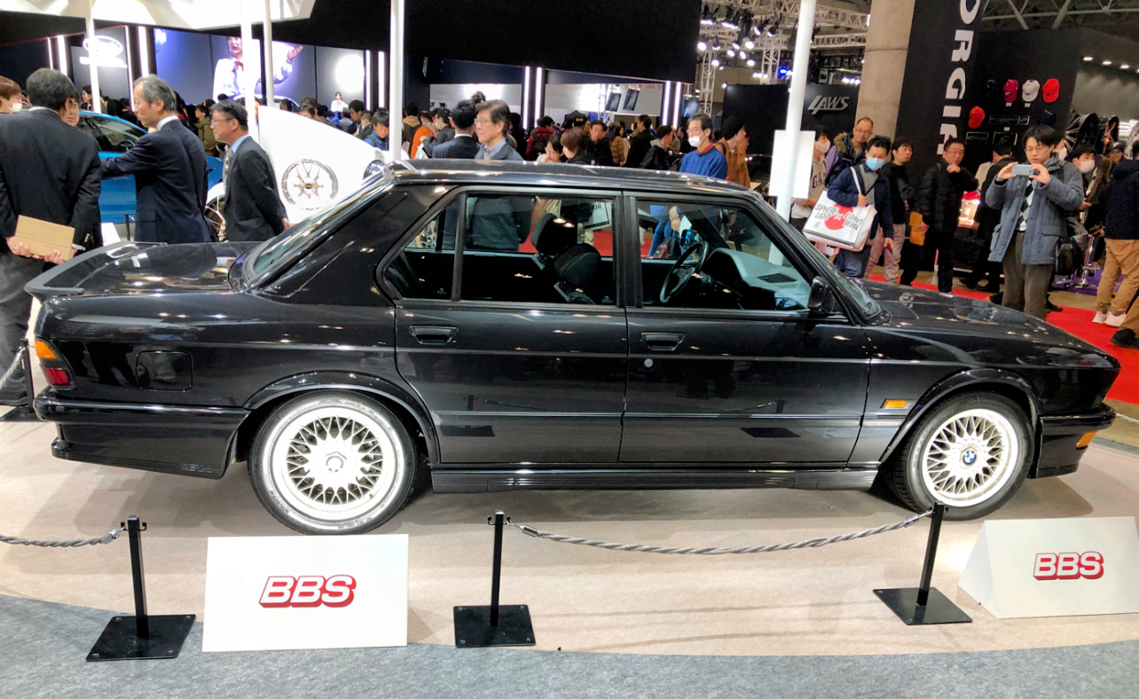a sweet matte black E28 BMW M5 seen at the Tokyo Motor Show in 2020