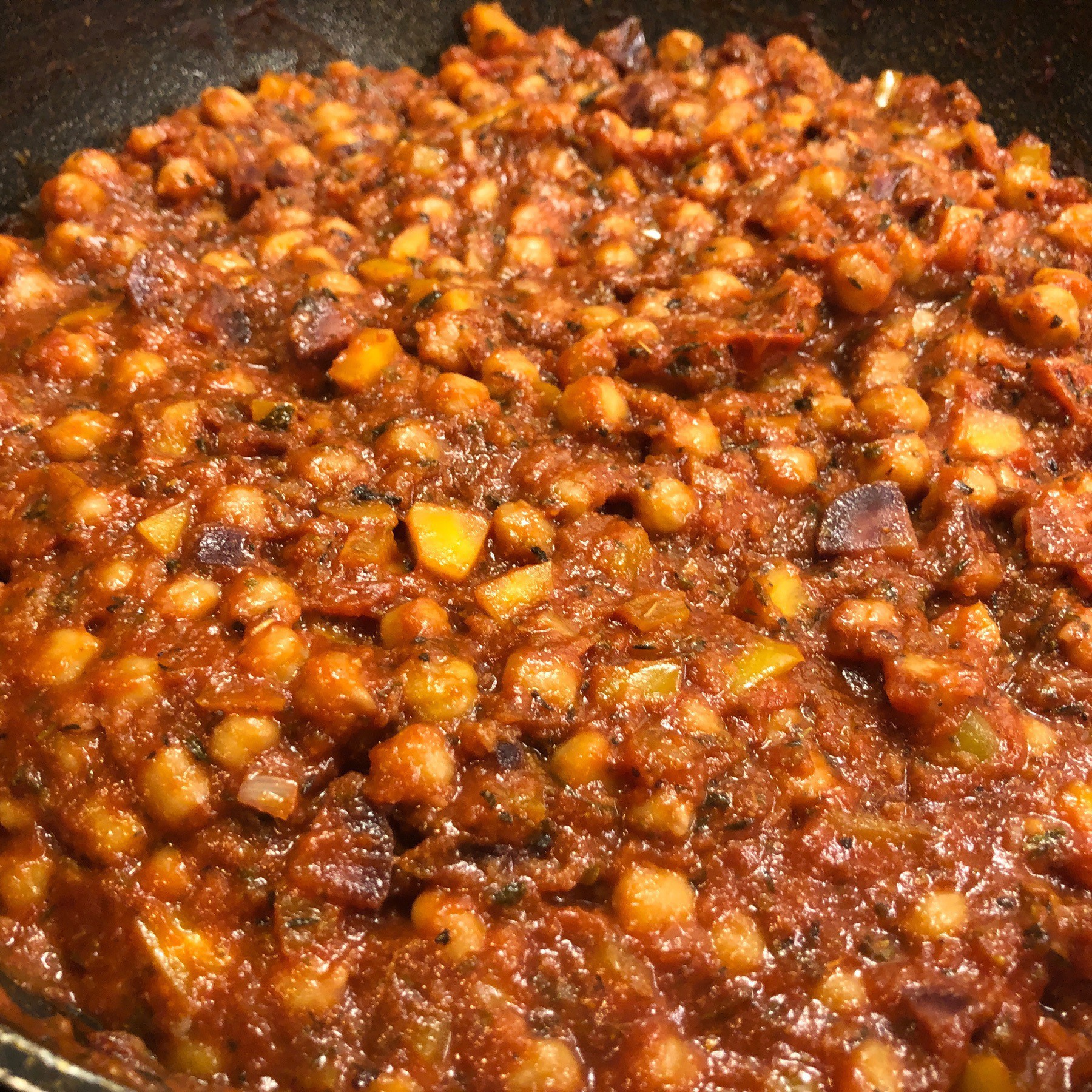 Tomato sauce with chickpeas.