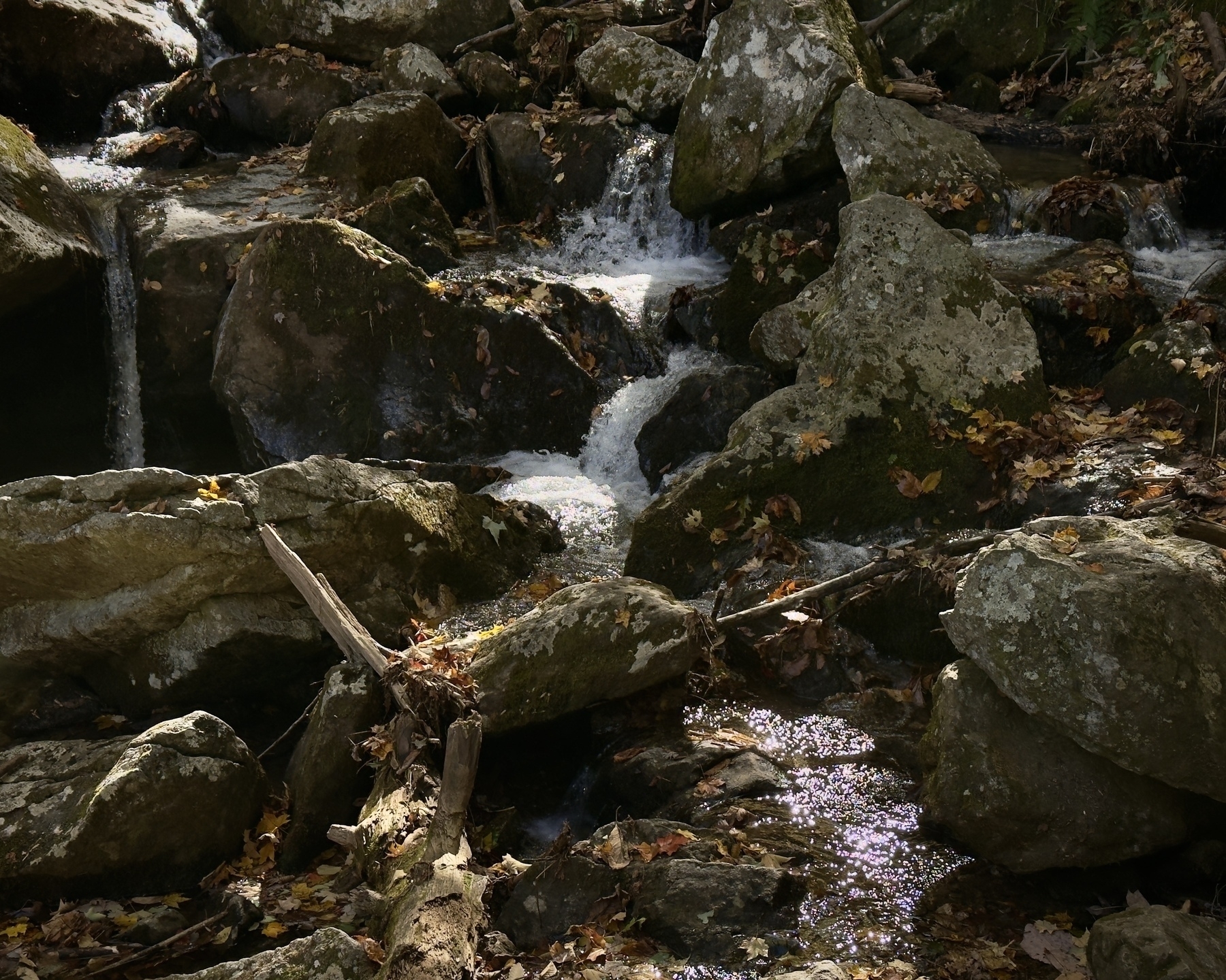 Cascading water over rocks at Crabtree Falls