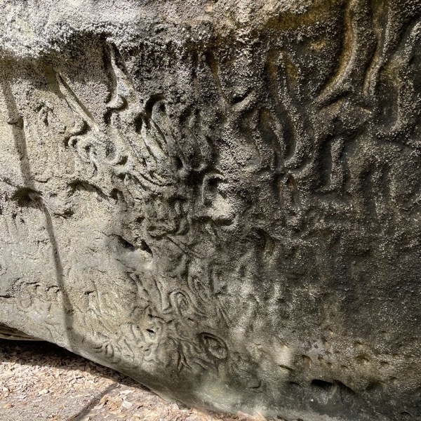 nunuku's petroglyphs