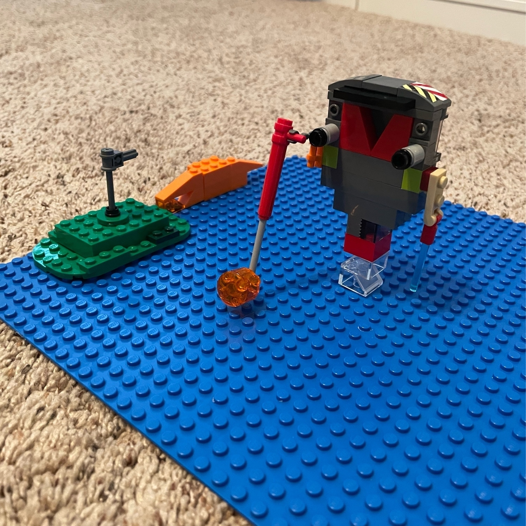 LEGO robot golfing