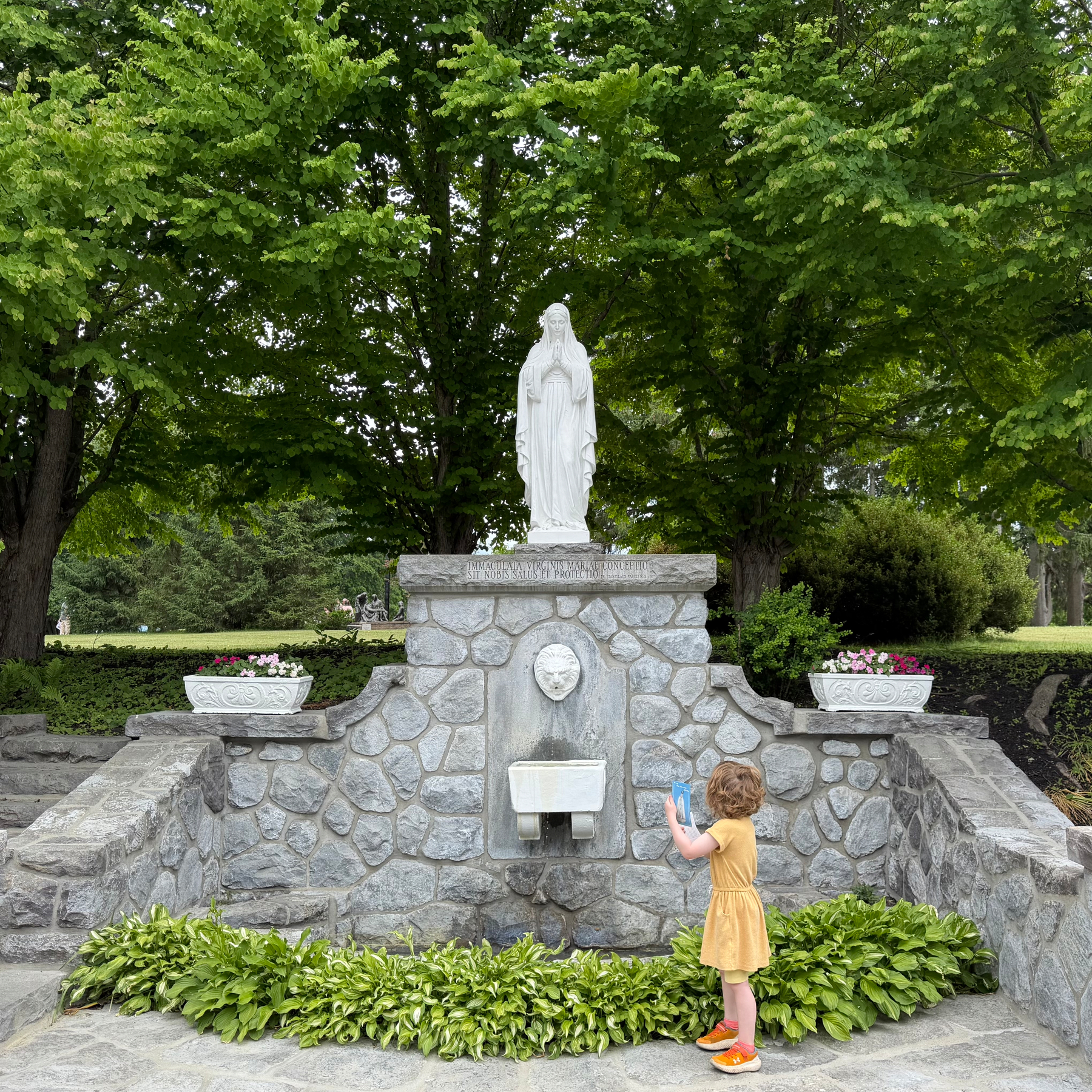 Veronica at the fountain.