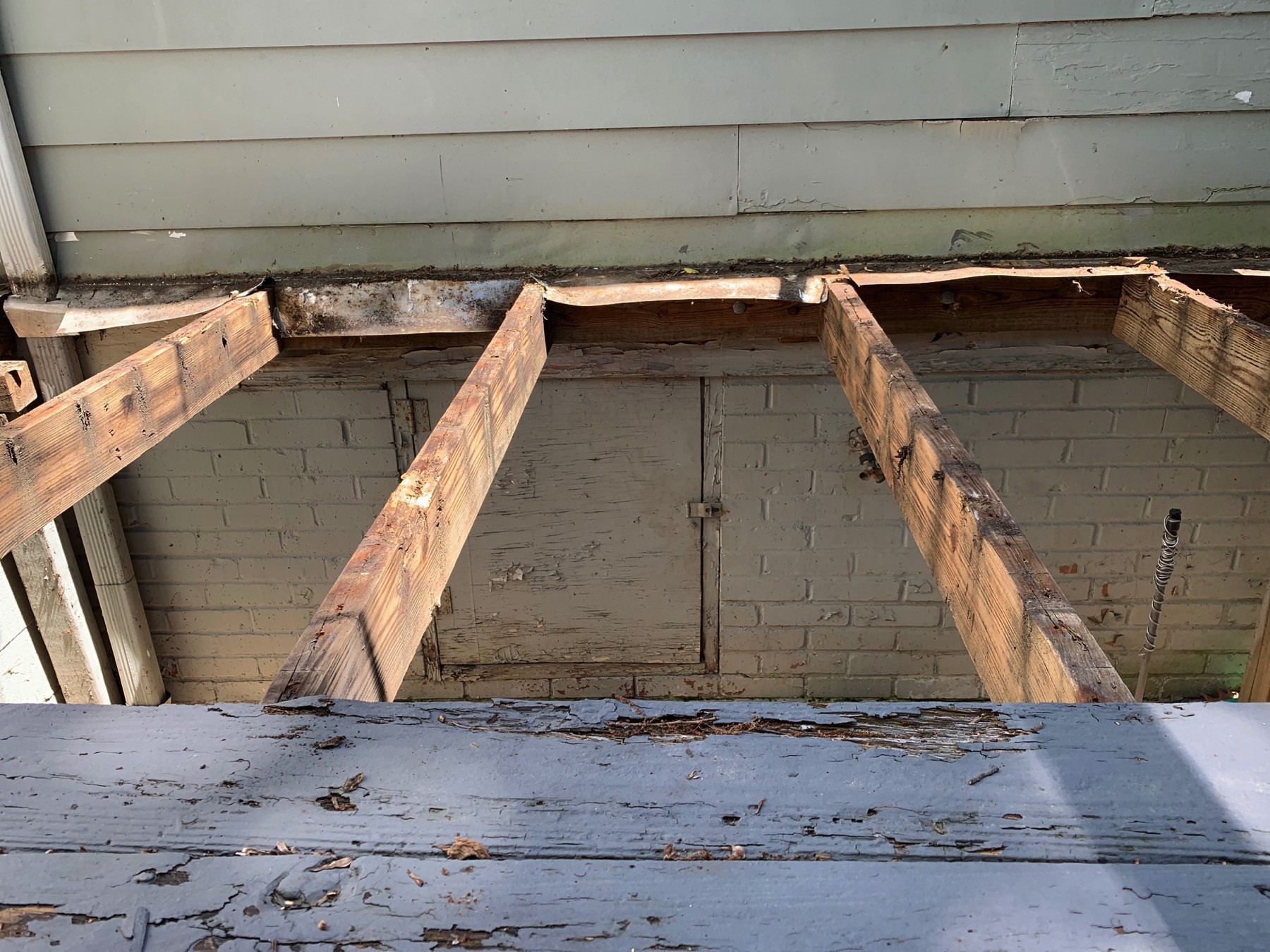 old rotten joists that need to be replaced