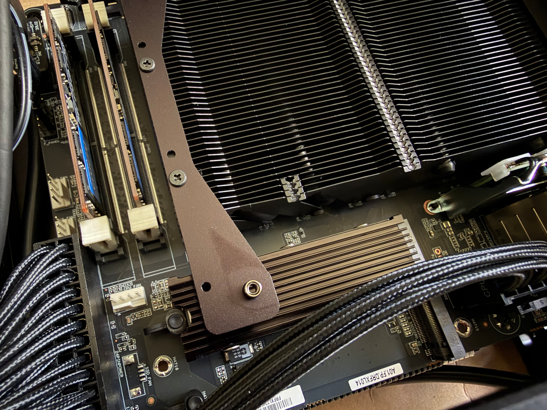 SSD cooling: 4TB Team Group T-FORCE CARDEA A440 SSD wrapped up in the MHQJRH M.2 2280 SSD heatsink