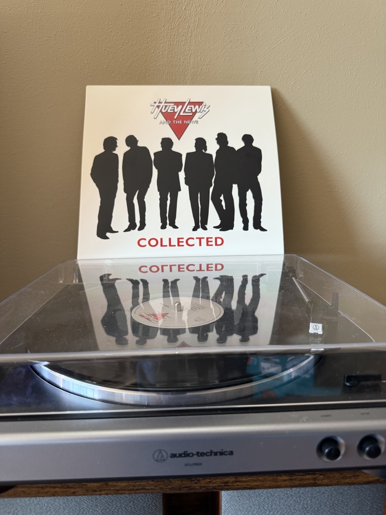 Huey Lewis and the News Collected on vinyl