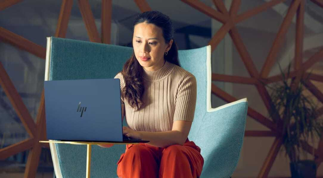 HP EliteBook Ultra G1 looks like it is made for business