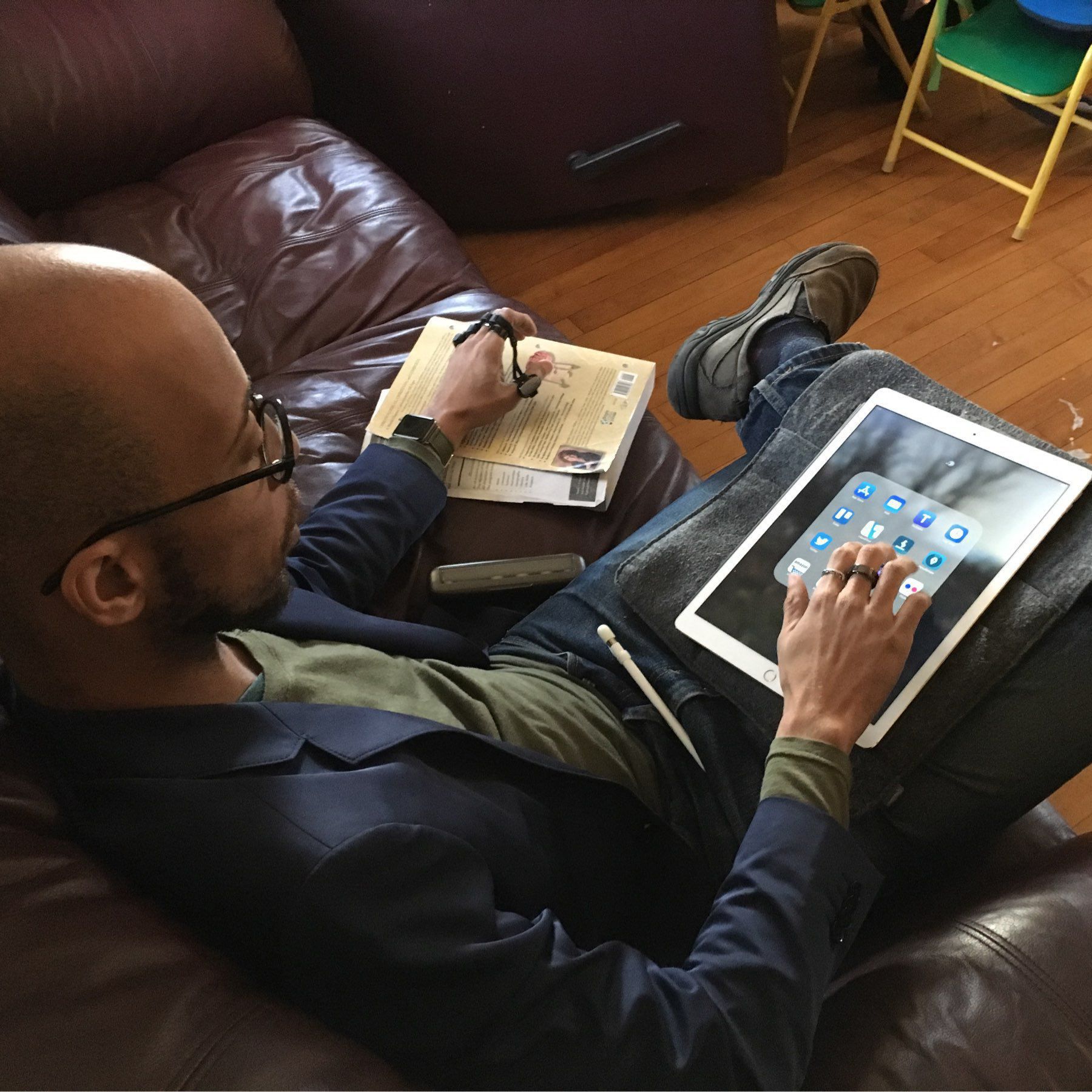 using the Tap wireless keyboard and ipad pro while sitting on sofa