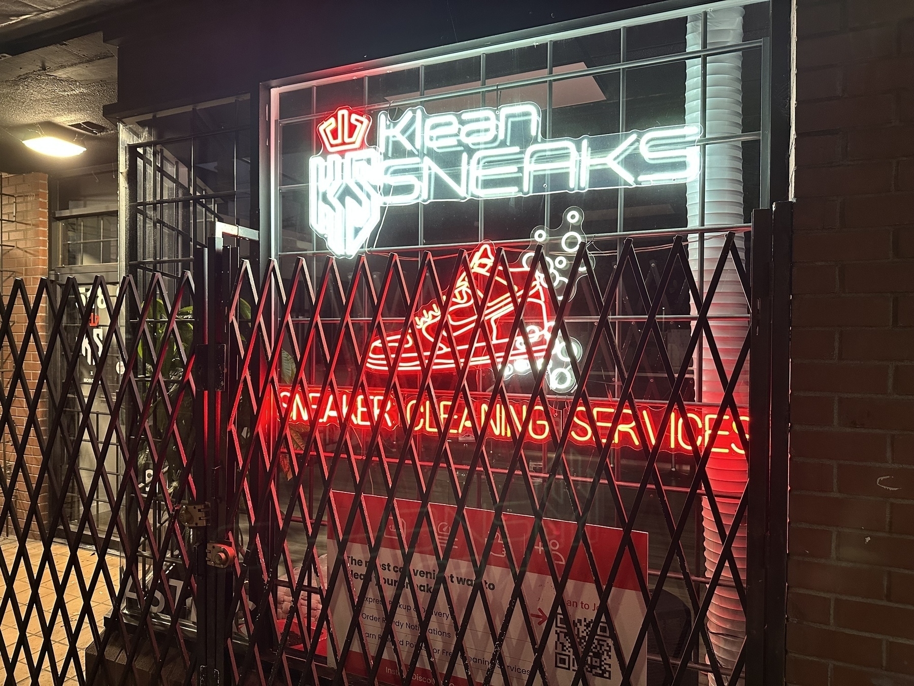 Photo of Klean Sneaks shop.