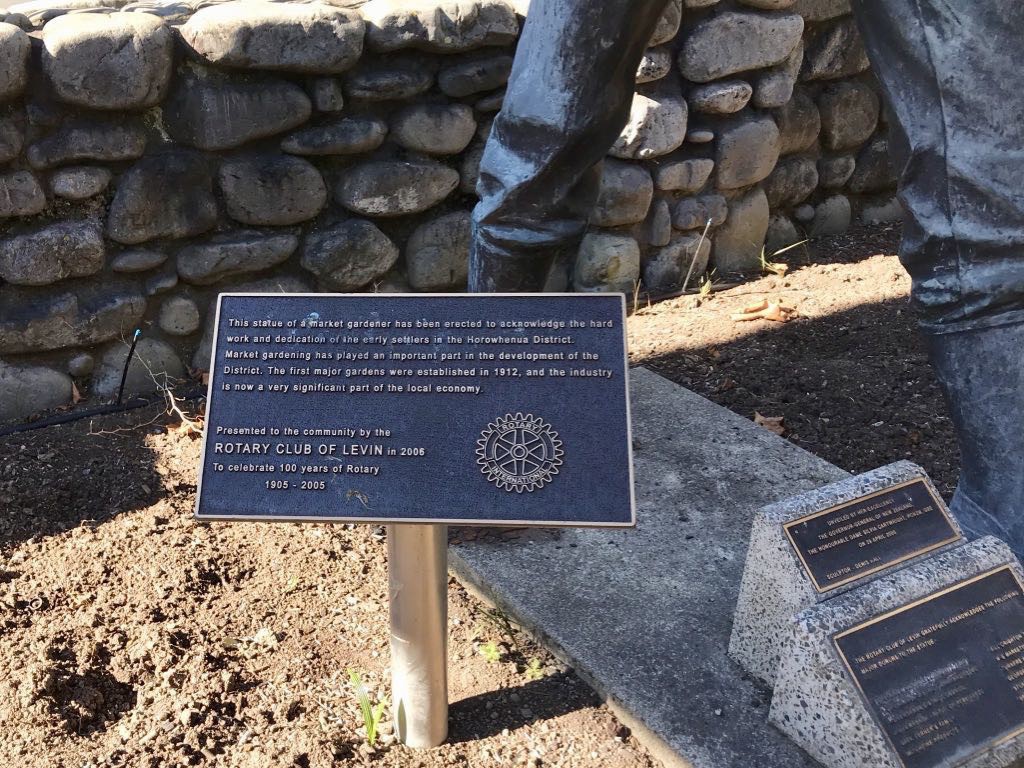 Plaque by market gardener statue acknowledging the importance of market gardeners in the early times of European settlement. (They forgot the word European.)
