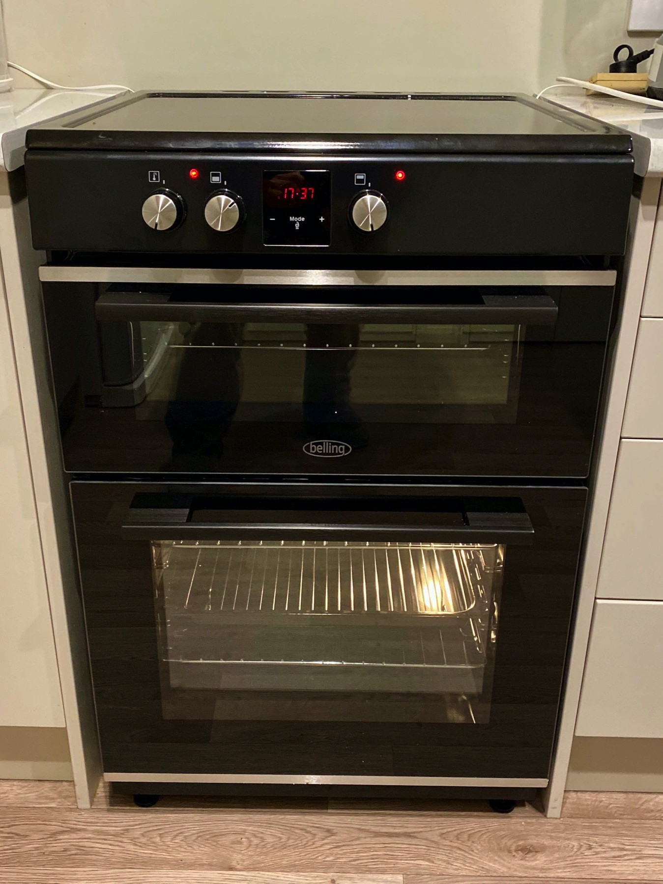 Belling dual oven with induction hob. 