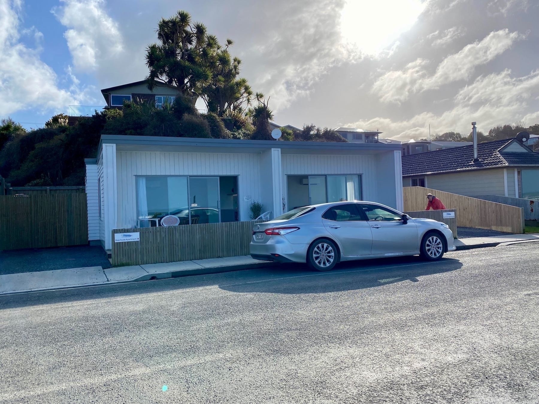 Seascape Motel — 2 units with rental car in front. 