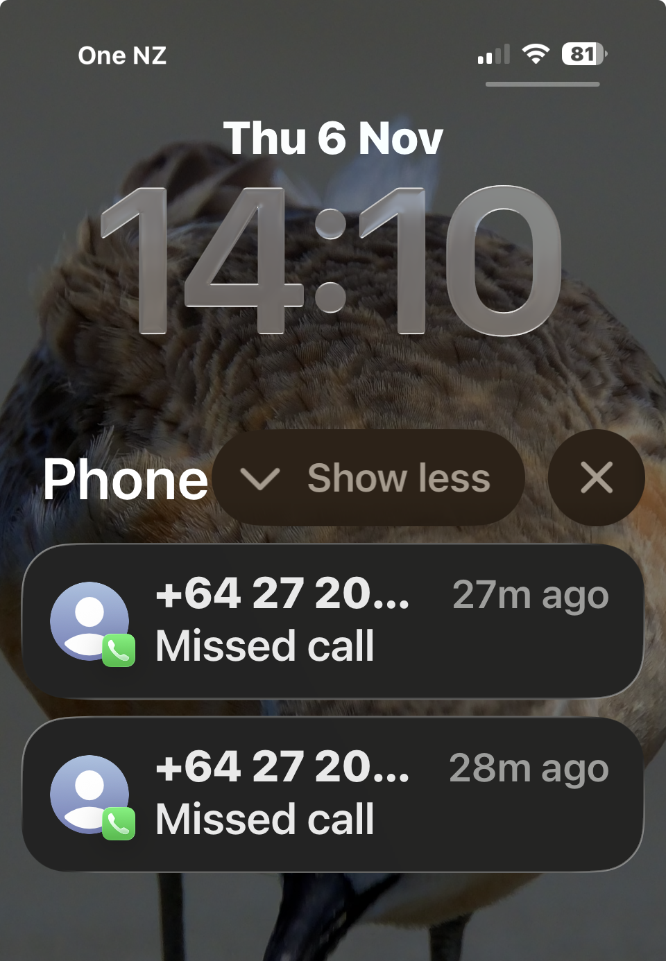 Screenshot shows 2 missed calls.