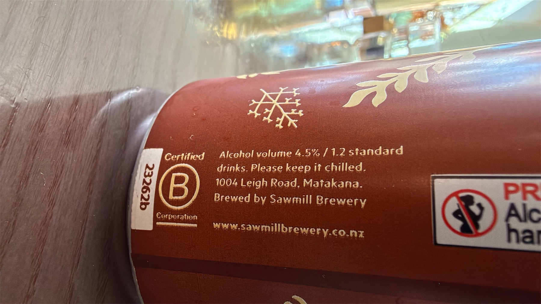 The side of the can shows: Alcohol volume 4.5%.