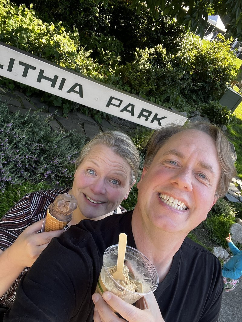 Justin and Jody with ice cream at the entrance to Lithia Park in Ashland