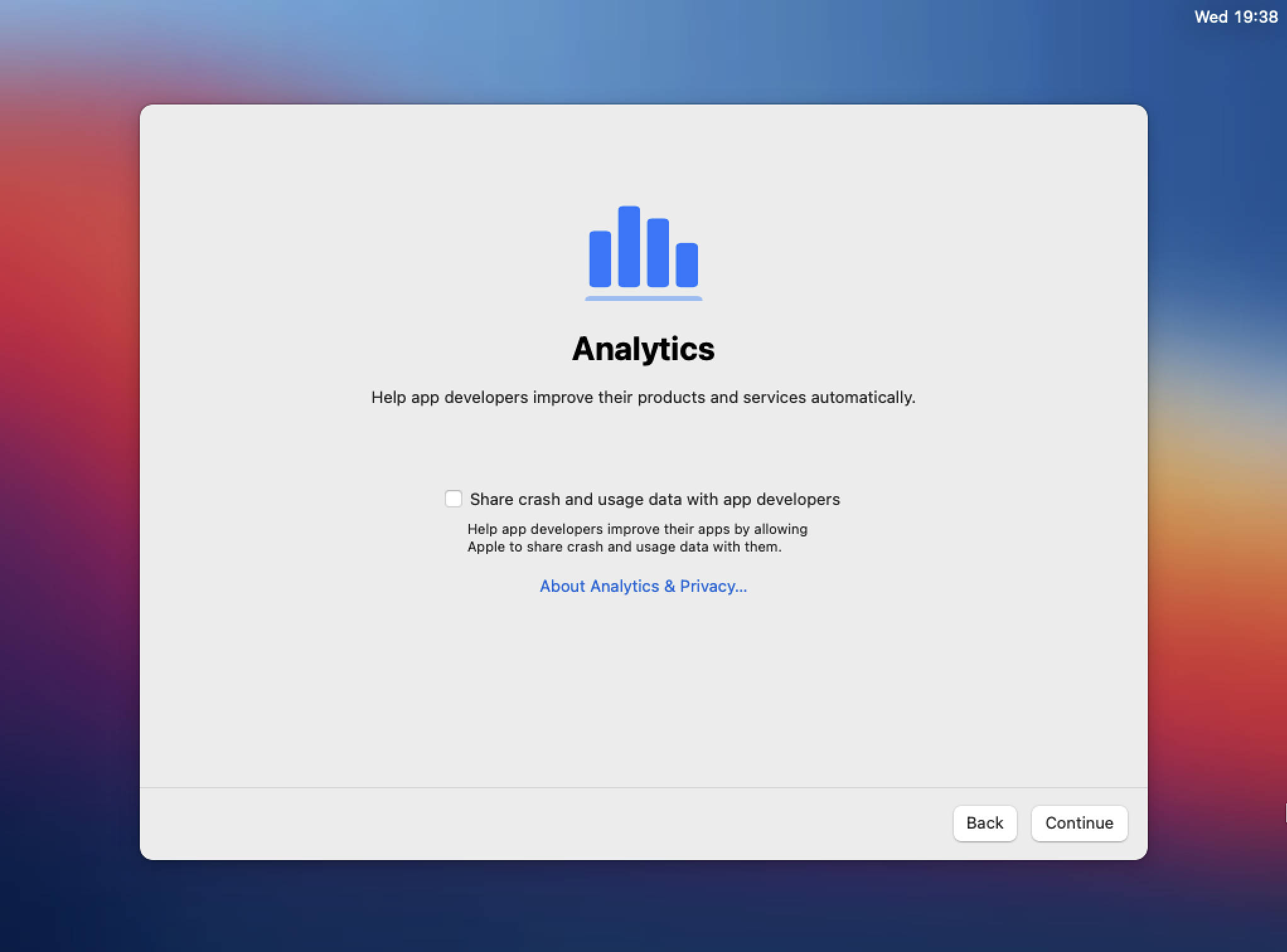 The Analytics screen shown during the first run experience when setting up a new user on macOS