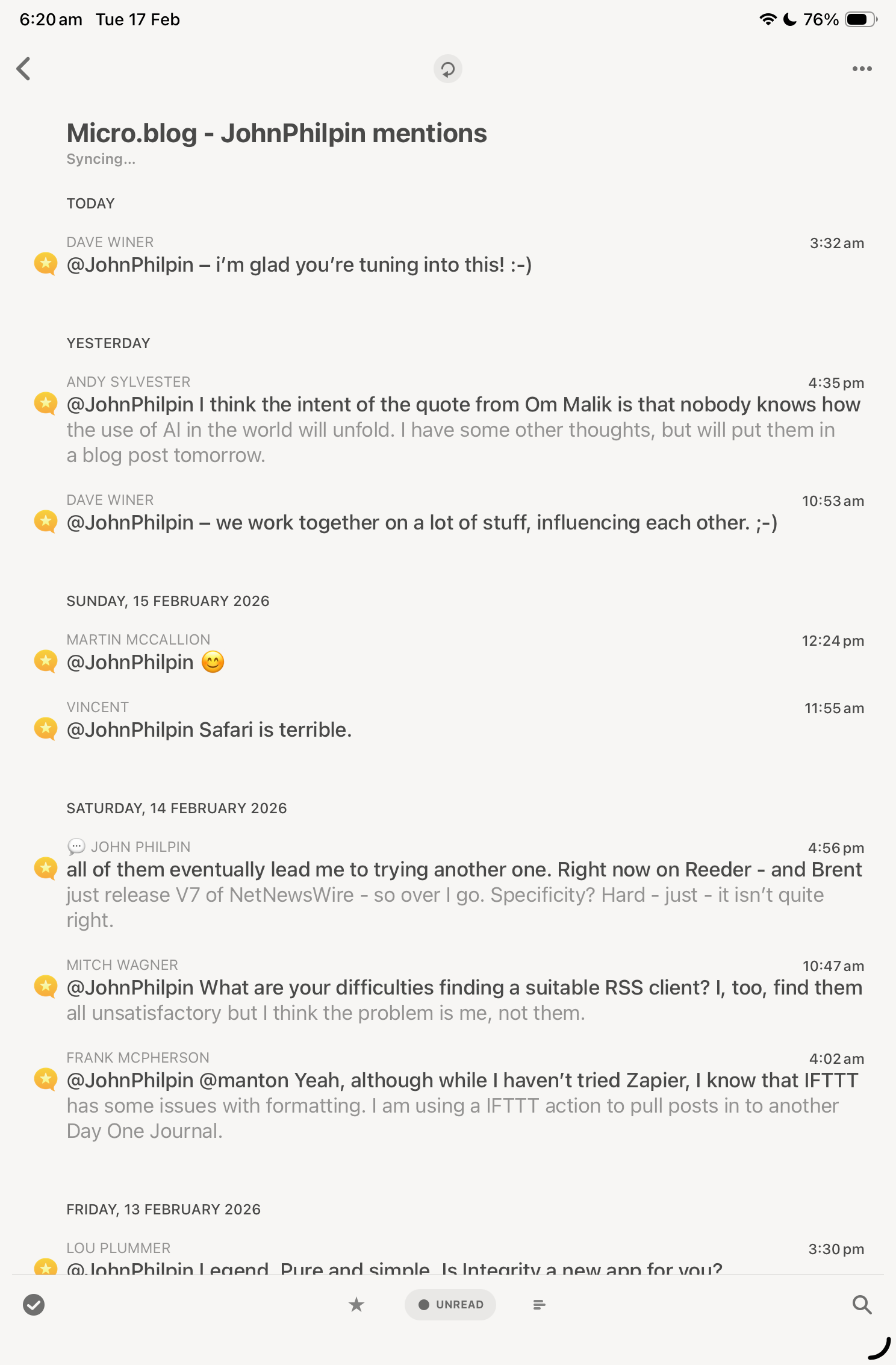 A conversation thread about RSS clients and technology preferences is displayed on a blogging platform.