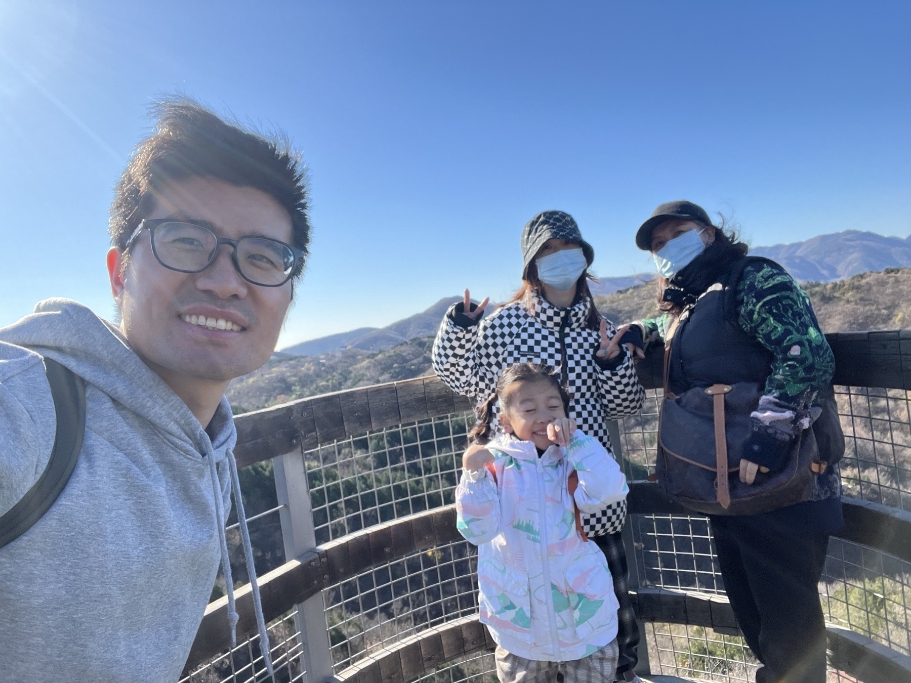 I took a selfie for our family on the top of Baiwang mountain