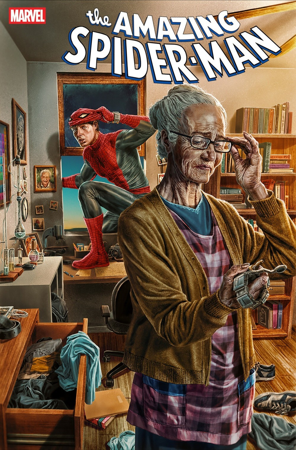 Amazing Spider-Man #35 (Cover B Lee Bermejo Amazing Visions Variant)