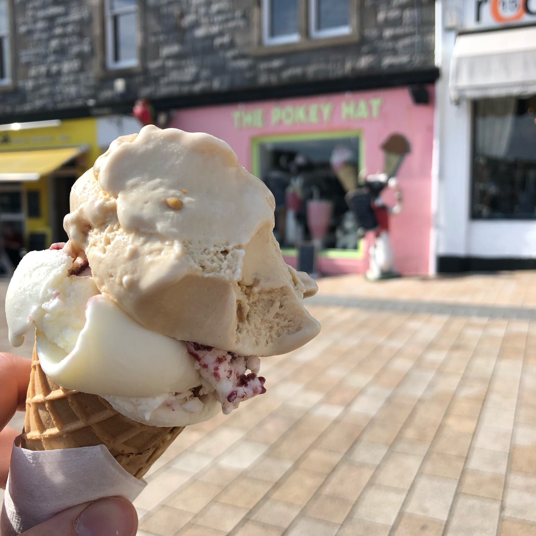 ice-cream cone and ice-cream shop in Oban