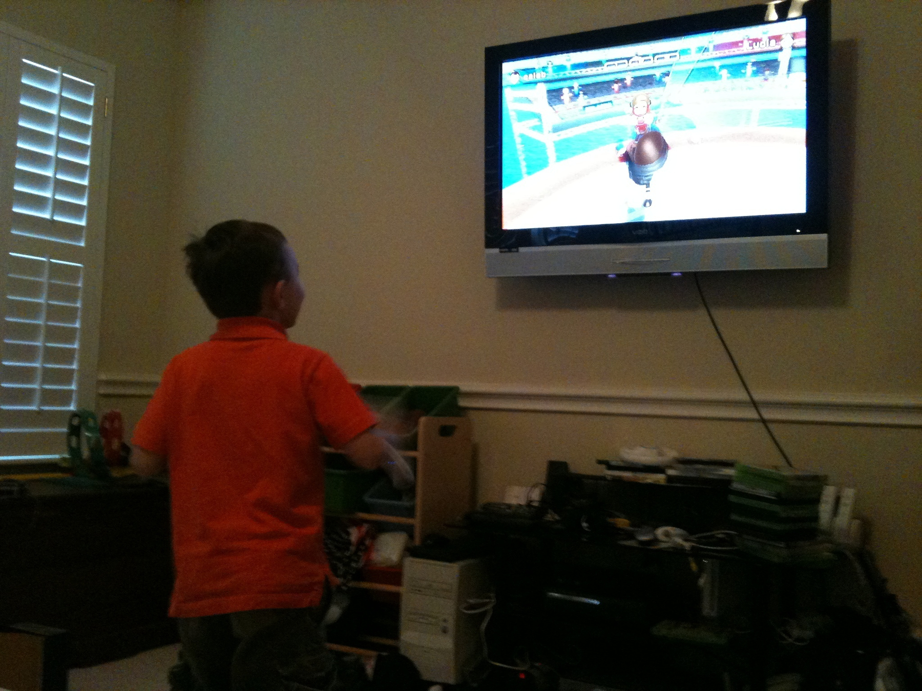Carson plays Wii Swordplay