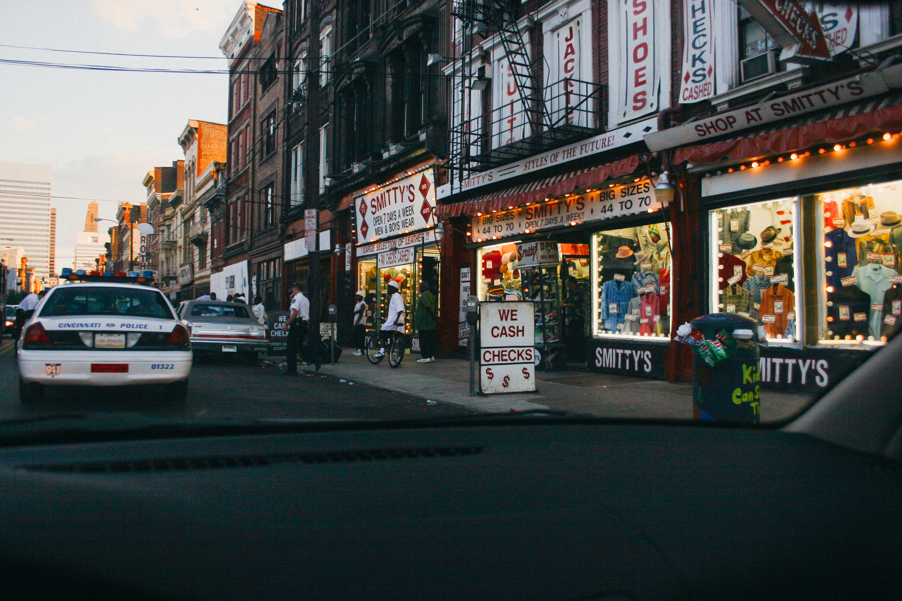 Smitty's Menswear store in Cincinnati - Canon 20D