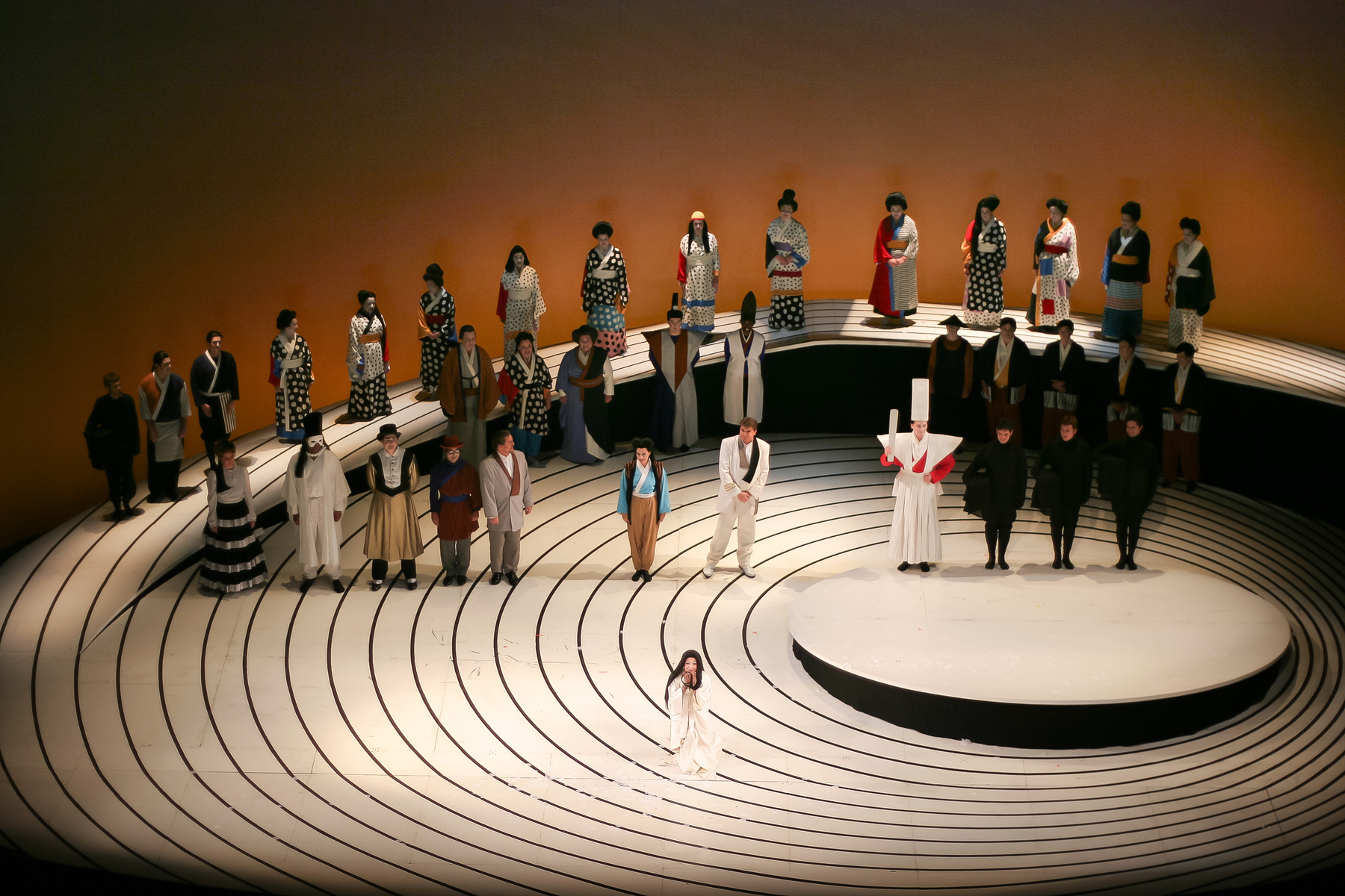 Bowing during ovation of Madame Butterfly performance by Dayton Opera - Canon 20D